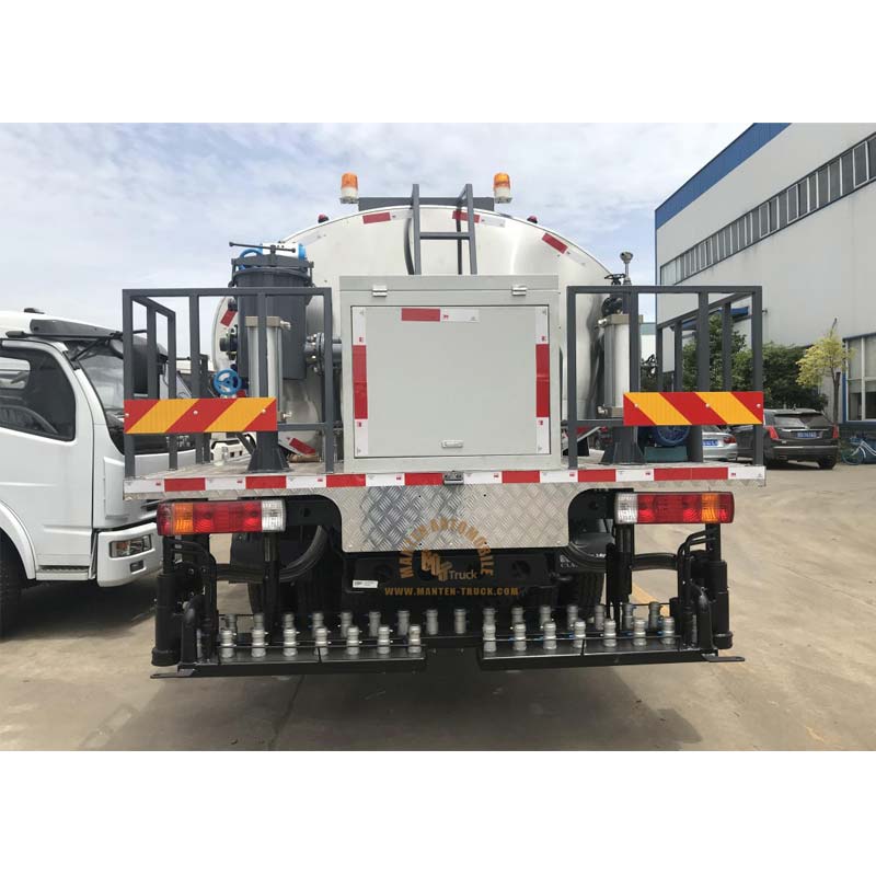 faw 4x2 12m asphalt spreader truck